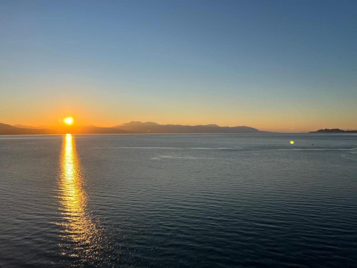 Loutraki Sunset Apartment Экстерьер фото